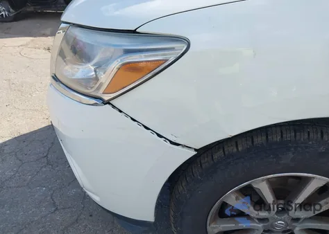 2016 Nissan Pathfinder S from USA, damaged, VIN 5N1AR2MM5GC615313